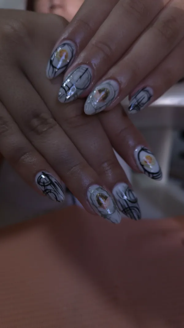 Diseño de uñas hecho en Butterfly Nails