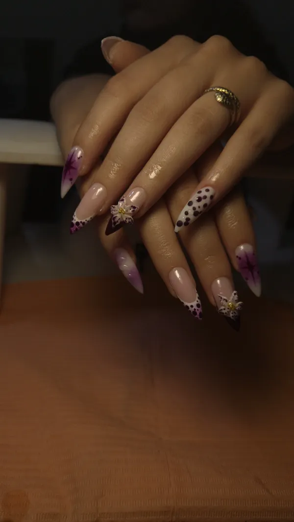Diseño de uñas hecho en Butterfly Nails