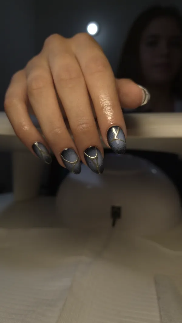 Diseño de uñas hecho en Butterfly Nails