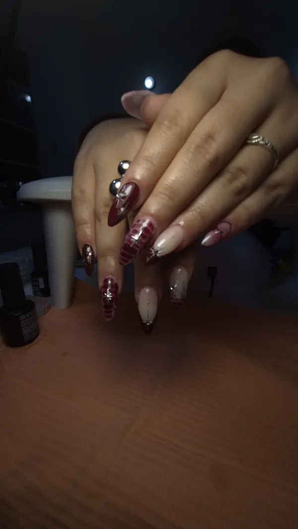 Diseño de uñas hecho en Butterfly Nails
