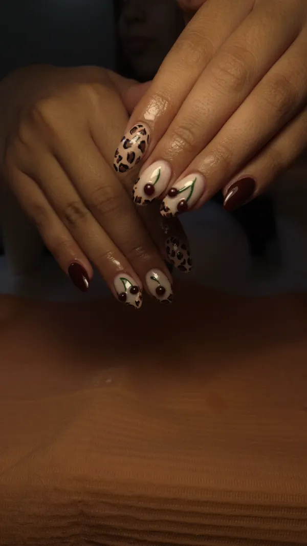 Diseño de uñas hecho en Butterfly Nails